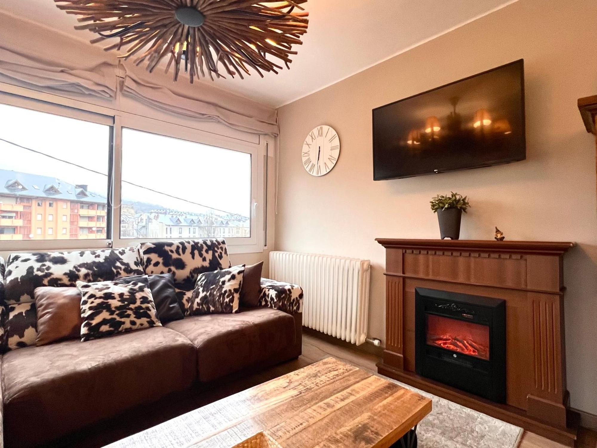 Apartament Les Vernedes - L'Amfitriona Sort Zewnętrze zdjęcie